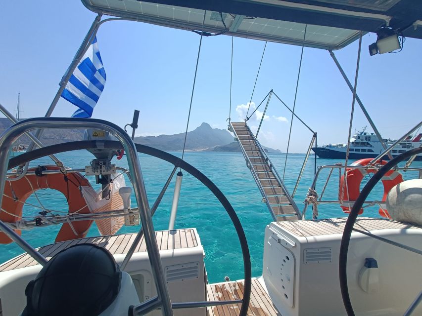 Kissamos: Catamaran Cruise to Balos & Gramvousa with Lunch - Balos Beach: beautiful, busy, and best seen from the water