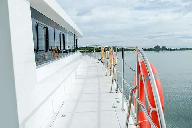 Krabi Hong Islands Sunset Party Catamaran Cruise - Lao La Ding and the Question of Going Ashore