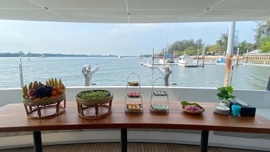Krabi: Luxury Sunset Cruise to 4 Islands by Power Catamaran - Chicken Island and Poda Island are quick scenic stops
