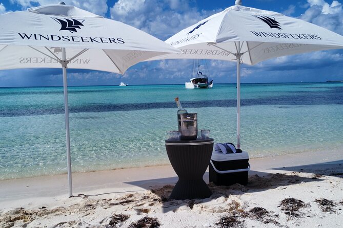 Lagoon 39ft Private Catamaran 5hr - El Cielo Full Experience - El Cielo, sandbars, and time in shallow water