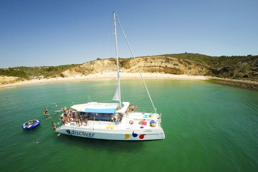 Lagos: Piedade Caves & Coastline - Catamaran - Ponta da Piedade, where the cliffs do the talking