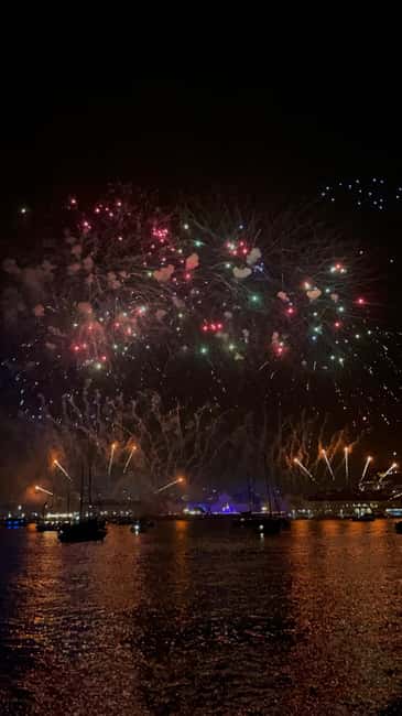 Lisbon: NYE Fireworks Catamaran Cruise with Food & Drinks - Key points at a glance