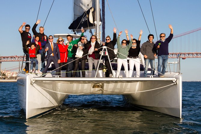 Lisbon: Sunset Cruise With Drinks on Spacious Yacht - The first views: Pantheon, Alfama, and Praça do Comércio
