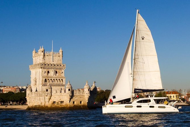 Lisbon: Sunset Cruise With Drinks on Spacious Yacht - Boarding at Doca de Santo Amaro