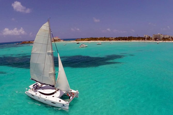 Live The Luxury Catamaran Isla Mujeres Tour in Cancun - Five hours on the Caribbean Sea