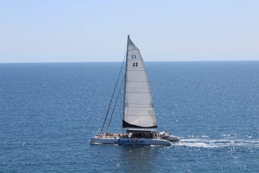 Lloret de Mar: Sunset Catamaran Cruise with DJ and Drinks - Why the six-person limit matters