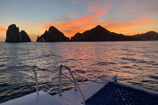 Los Cabos Catamaran: Iconic Sunset Cruise with Drinks & DJ - Music, dancing, and the adults-only setting