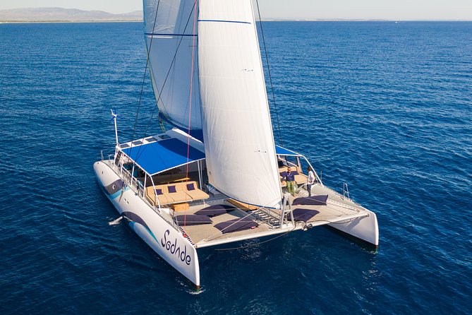 Lounge Catamaran SODADE Half-Day (Adults Only) - Sailing toward Murdeira Bay and Monte Leão