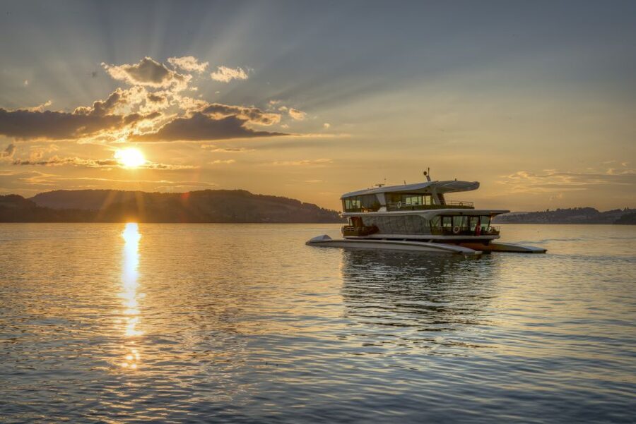 Lucerne: Round-Trip Catamaran Cruise on Lake Lucerne - Mount Pilatus, Rigi, and Bürgenstock from the water