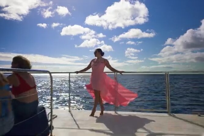 Luxury Catamaran Cruise from Oahu - What the two-hour route actually offers