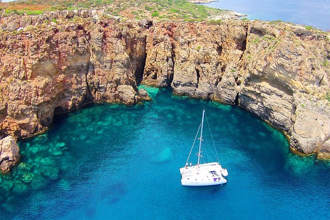 Luxury Catamaran Cruise Including pickup and Traditional Food - Key points to know before you book