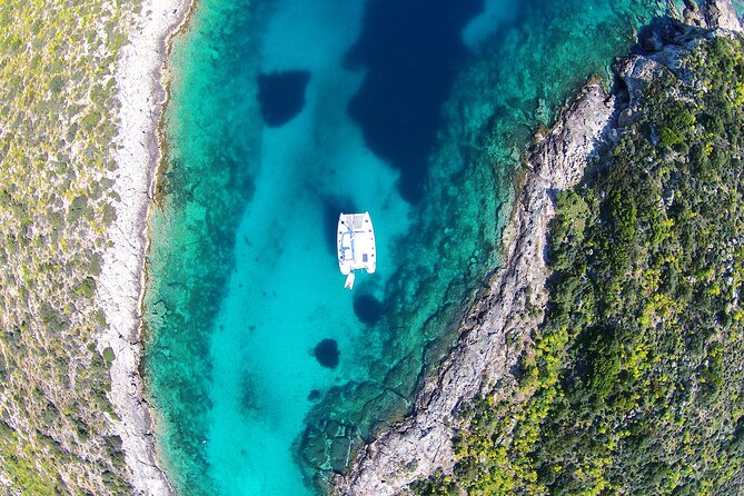 Luxury Catamaran Cruise Including pickup and Traditional Food - A private way to leave central Athens behind