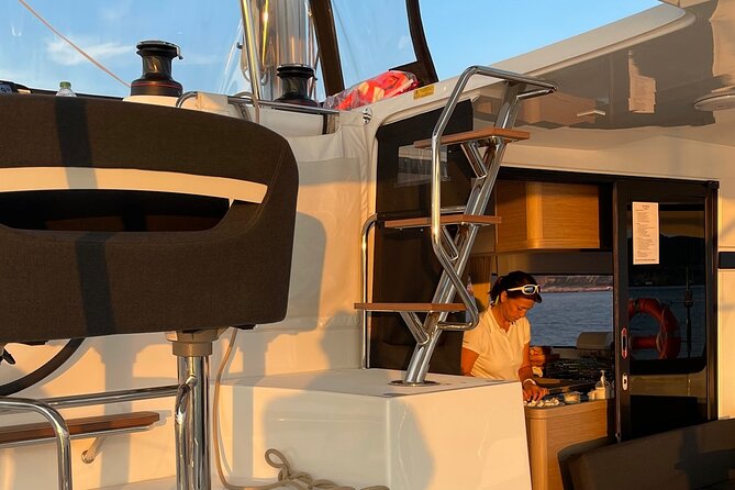 LUXURY Catamaran Sunset and Wine cruise - Passing the 25th of April Bridge