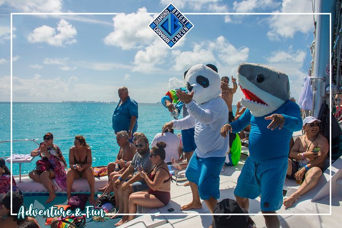 Luxury Catamaran tour to Isla Mujeres with Transportation from Cancun - What this Cancun catamaran day is really trying to do