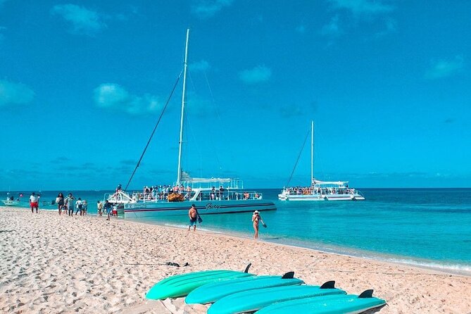 Luxury Cozumel Catamaran: Snorkel, Beach Club & Relaxation - Who should book this afternoon?