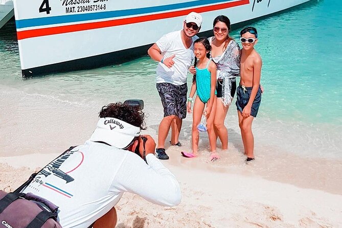 Luxury Cozumel Catamaran: Snorkel, Beach Club & Relaxation - Booking carefully with Hi Travel Tours