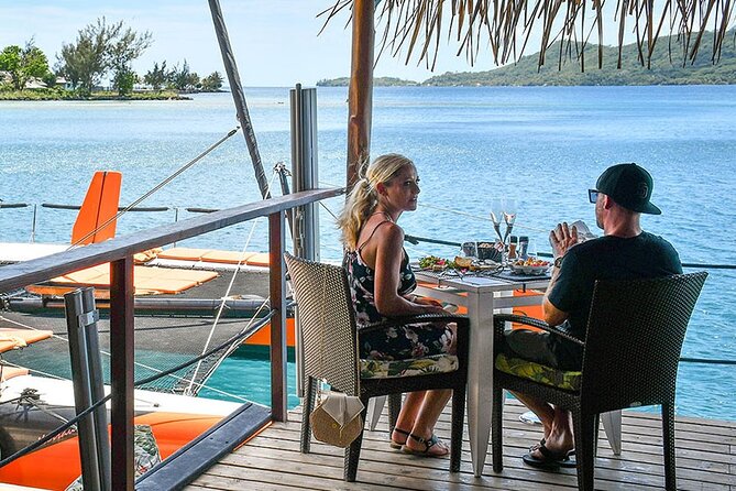 LUXURY PRIVATE Catamaran Bora Bora : Full-Day Trip - Drinks, snacks, and the missing restaurant lunch