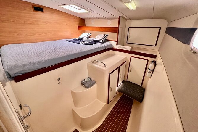 Luxury Sailing catamaran charter in Cabo San Lucas all inclusive - What the service feels like