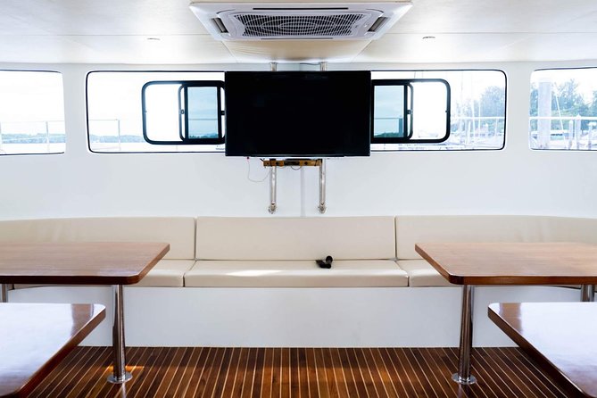 Luxury Sunset Cruise at Krabi's Coastlin with Power Catamaran - Koh Poda offers a classic Krabi beach scene