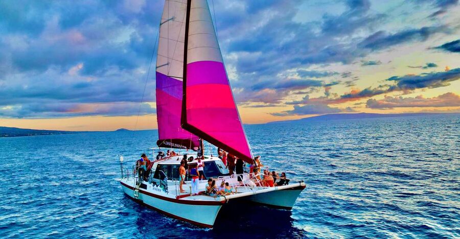 Maalaea Harbor: Sunset Sail on a Charming Hawaiin Catamaran - Why Winona feels different from a large tour boat