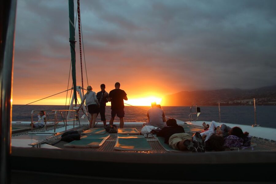 Madeira: Funchal Sunset Tour by Catamaran - Sunset on the return to Funchal