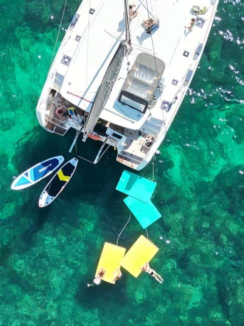 Majorca: Dinner aboard a private catamaran with snorkeling and paddle surfing - What the private format is worth
