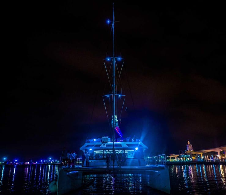 Malaga: A Sea of Stars Nighttime Stargazing Catamaran Tour - What you can see from the catamaran