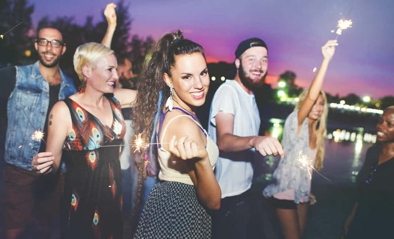 Malaga: Catamaran Sunset or Night Cruise w/ Live DJ & Drink - Choosing between the sunset and night options