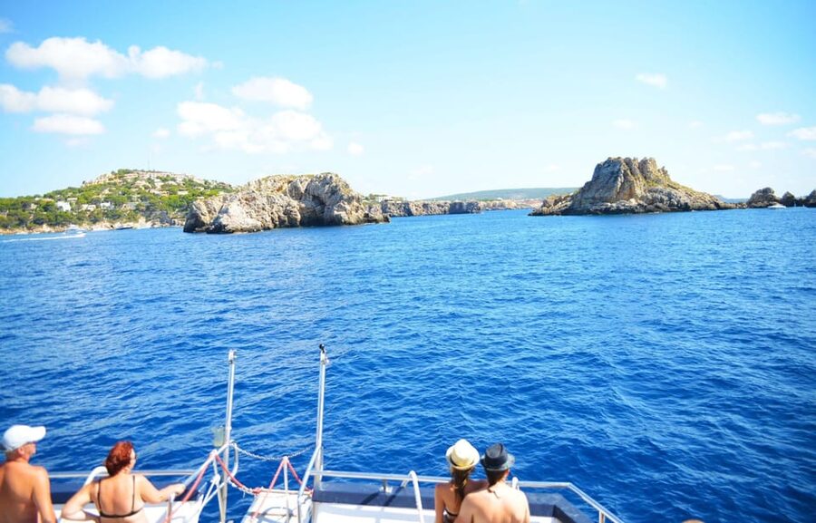 Mallorca: 2-Hour Coastline & Malgrat Islands Catamaran Tour - Practical tips for a better day