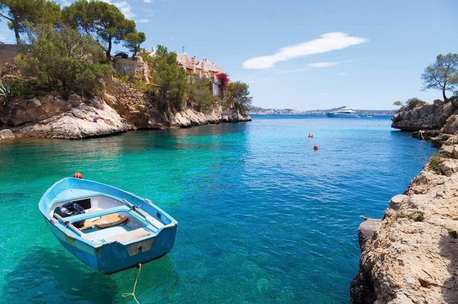 Mallorca: 2-Hour Coastline & Malgrat Islands Catamaran Tour - From the harbor to the Malgrats Islands