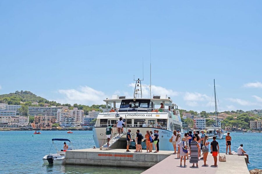 Mallorca: 2-Hour Coastline & Malgrat Islands Catamaran Tour - Who will enjoy this two-hour cruise?