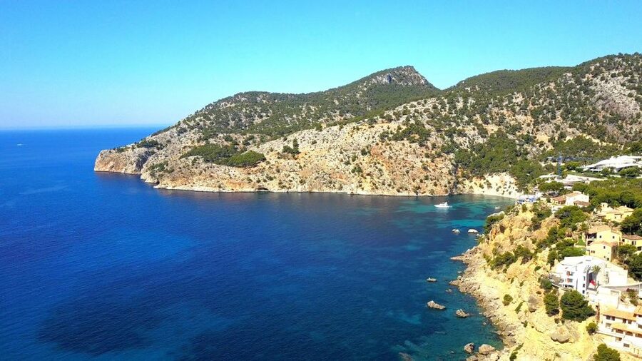 Mallorca: Catamaran Coastal Cruise with Lunch - Leaving Santa Ponsa at 10:45 a.m.
