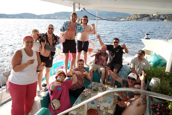 Mallorca Catamaran Small Group Cruise with Tapas 4-hours - Helmut and Nadine shape the experience