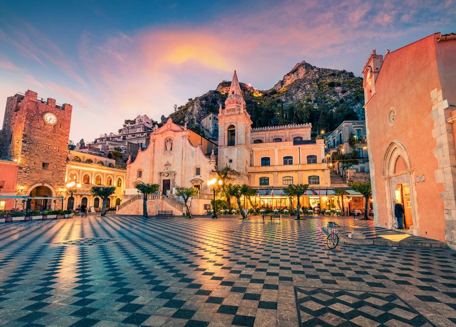 Malta: Mount Etna and Taormina Guided Day Trip by Catamaran - The Road to Taormina