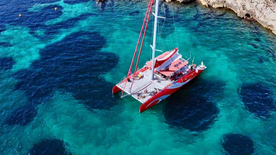Marseille : Calanques Catamaran Cruise with Lunch & Wine - Leaving Pointe Rouge for the Calanques