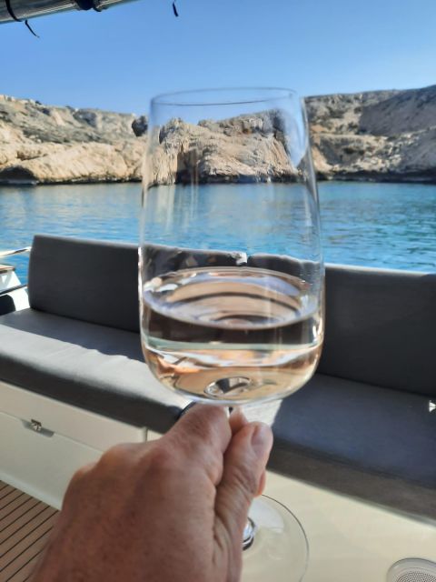 Marseille: Catamaran cruise to discover Frioul Islands - Lunch, cocktails, and the value of the price