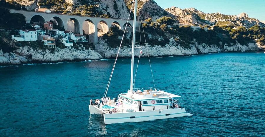 Marseille: Frioul Archipelago Catamaran Cruise with Lunch - Key points to know before you book