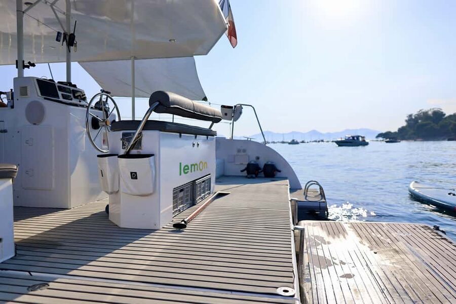 Marseille: Sunset Catamaran Tour with Stand-up Paddle & Wine - Who Will Enjoy This Catamaran Tour?