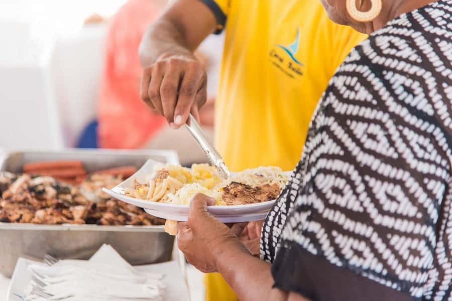 Mauritius: Catamaran cruise to 3 Northern Isles with lunch - What the crew and boat add