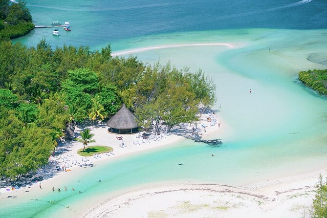 Mauritius: Catamaran Cruise to Ile Aux Cerfs with BBQ Lunch - Who should book this cruise?