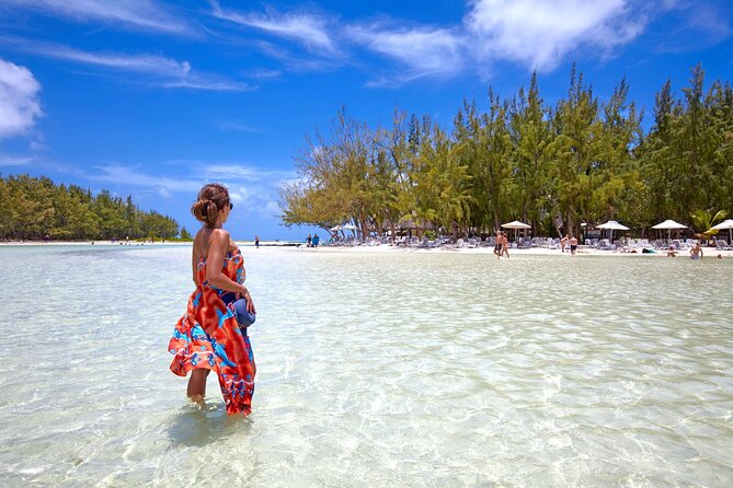 Mauritius: Catamaran Cruise to Ile aux Cerfs with BBQ Lunch - Swimming and Snorkeling Before Lunch