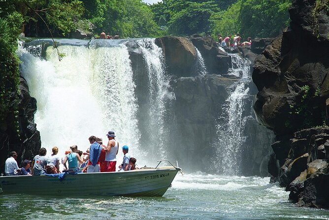 Mauritius : Full day All inclusive Ile aux cerfs Catamaran cruise - Is $139.11 a fair price?