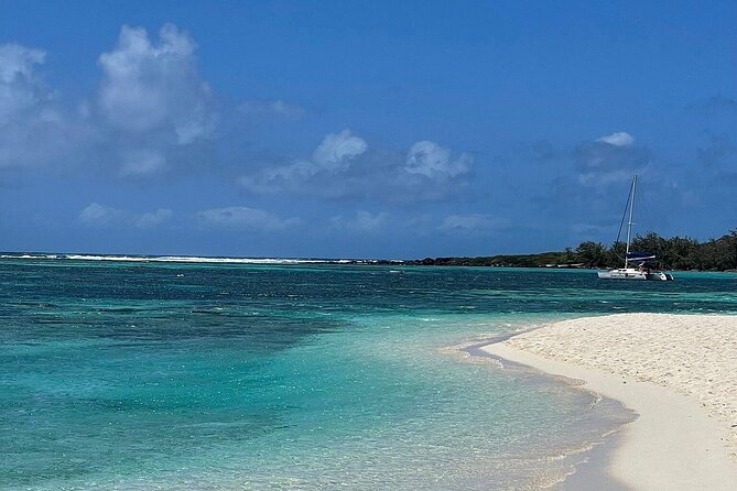 Mauritius: Ile Aux Cerfs Catamaran Tour with Lunch and Drinks - The sail back to Trou d’Eau Douce around 4 p.m.
