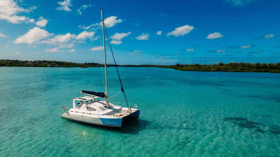 Mauritius: Private Catamaran Tour to île aux Cerfs - Setting Out from Chez Tino Restaurant
