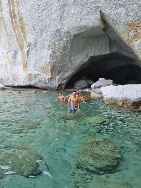 Milos: Half-day Kleftiko, Catamaran Trip | Lunch & OpenBar - Sykia Cave and the route toward Kleftiko
