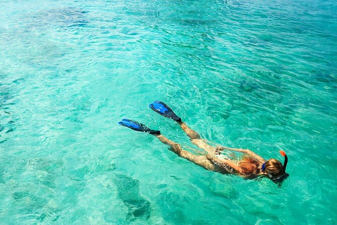 Milos Luxury Catamaran Cruise to Kleftiko Bay with Lunch - Practical details that affect your day