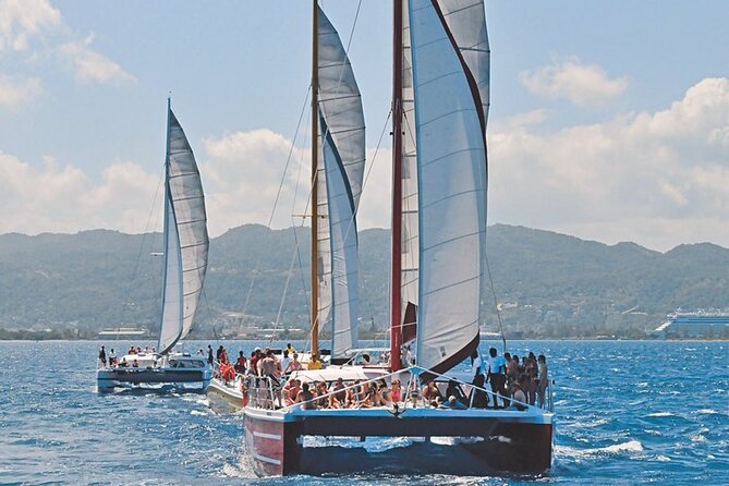 Montego Bay Catamaran: Snorkel Tour with Open Bar & Reggae DJ - Setting Sail From Kent Avenue at 3:00 pm