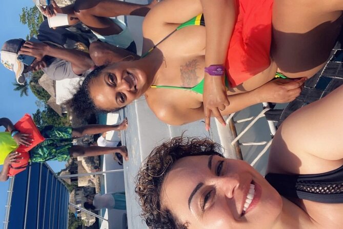Montego Bay to Catamaran Cruise, Negril Beach and Rick's Café - Timing, group size, and the feel of the day