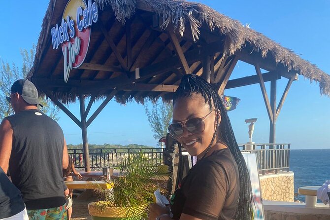 Montego Bay to Catamaran Cruise, Negril Beach and Rick's Café - What the $285 price really buys
