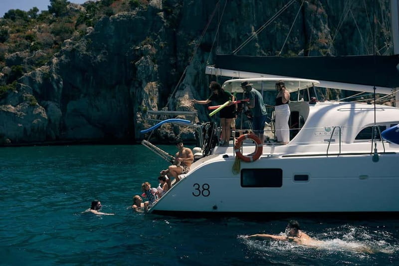 Nafplio: Catamaran Cruise with Meal and Drinks - Leaving Nafplio beside Bourtzi Island